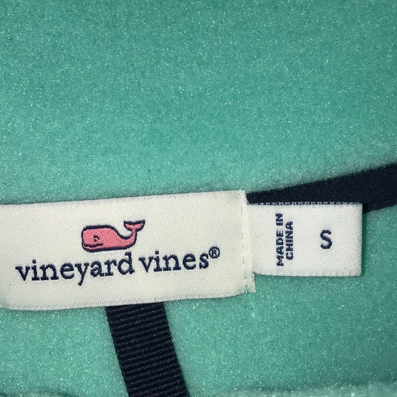 Blue-green Vineyard Vines fleece vest - Picture 5 of 6